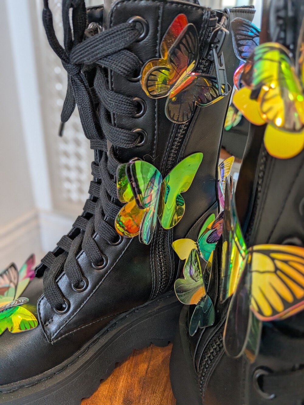 NWOT Women's 7 Club Exx Endless Dreaming Butterfly Boots - Picture 6 of 16